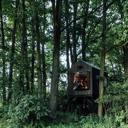 Keepcalm Treehouse Far From The Civilization *