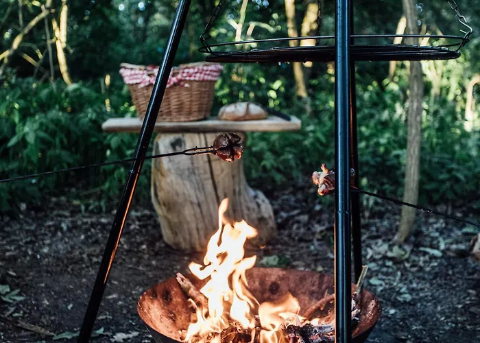 Lodge Keepcalm Treehouse Far From The Civilization Smidary