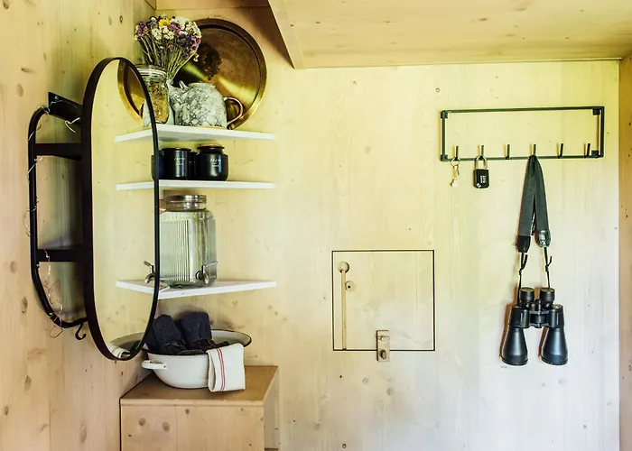 Lodge Keepcalm Treehouse Far From The Civilization *